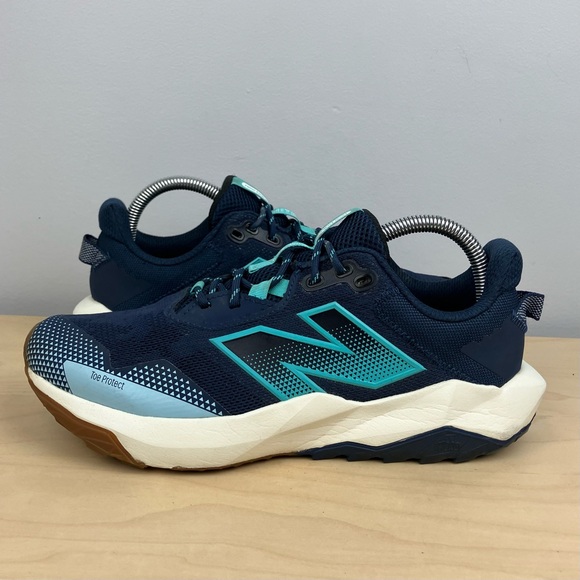 New Balance Women’s Size 9.5 B Dynasoft Nitrel V6 Trail Navy Athletic Shoes - Picture 3 of 10